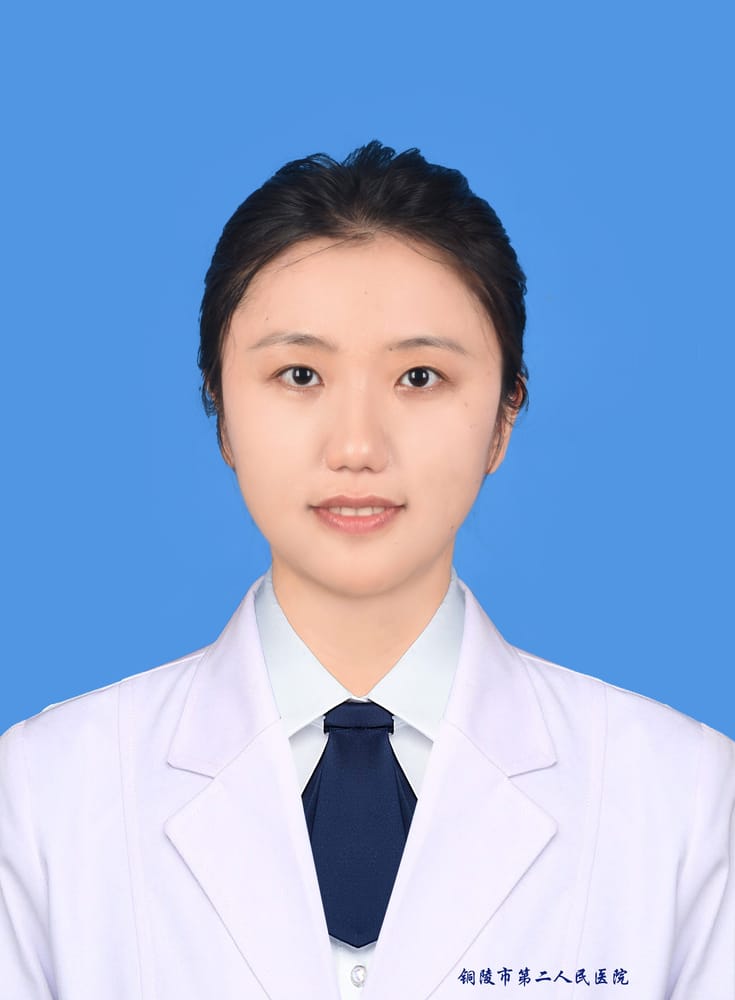 呼吸与危重症医学科-赵灵-医师